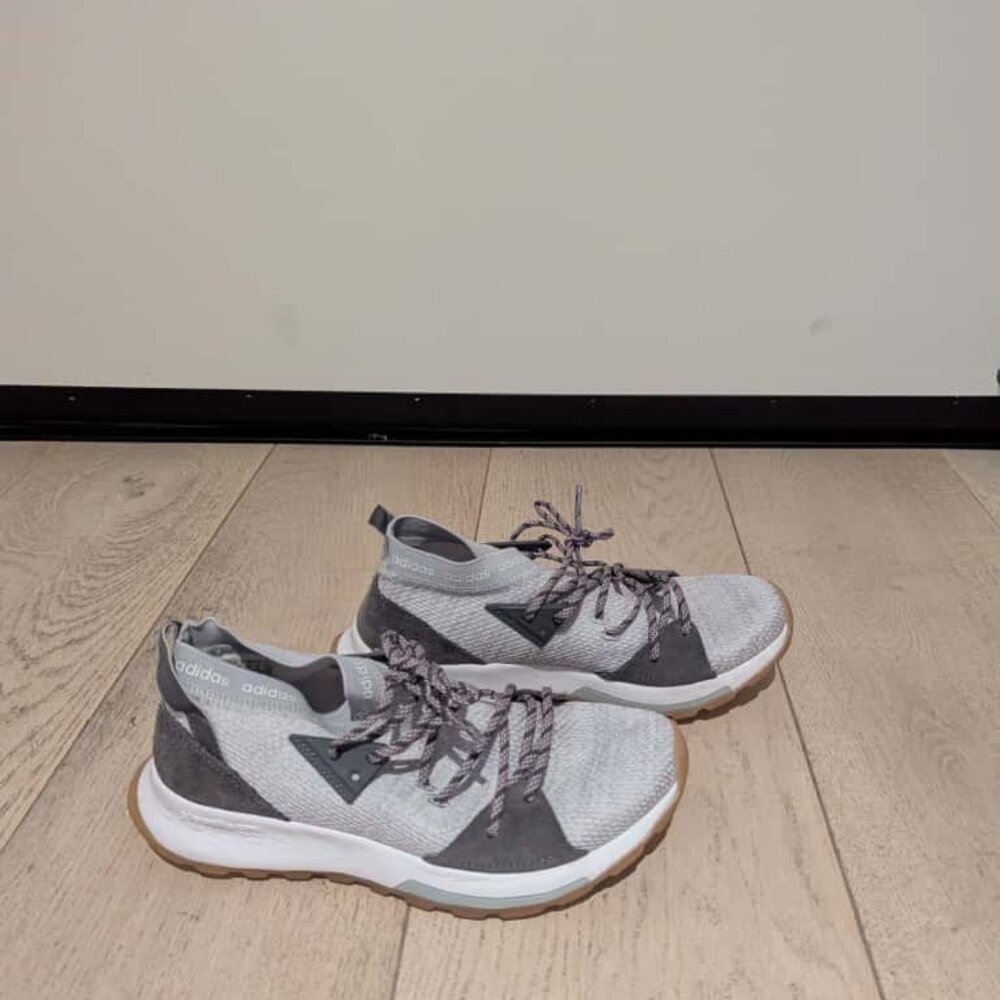 Adidas Light Grey/Pink Sneakers Size 6